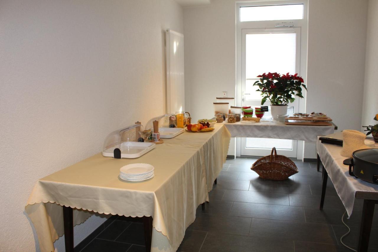 Pension Brunnenhof รูทเกน ภายนอก รูปภาพ